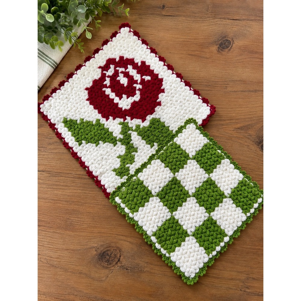 Handmade Crochet Potholders Set of 2 Rose and Checkered Green White Red Hot Pads